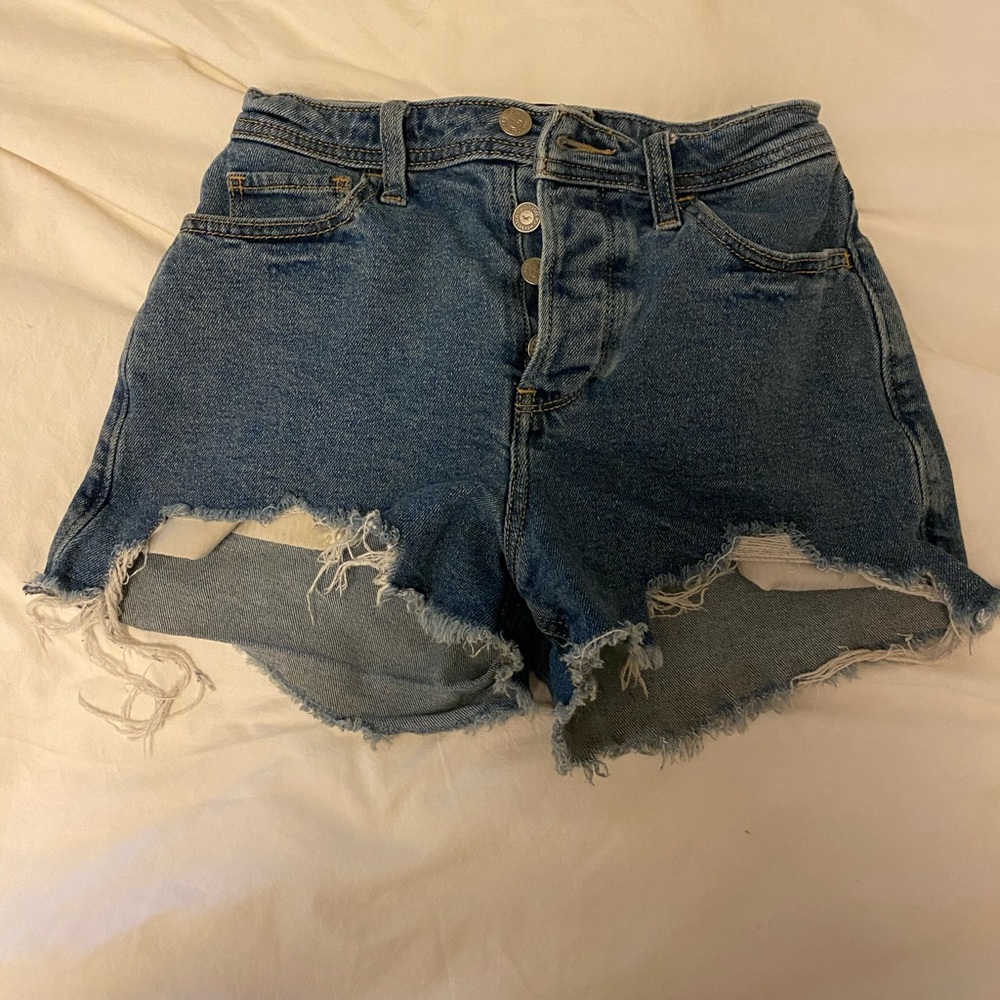 Hollister jean shorts size 1